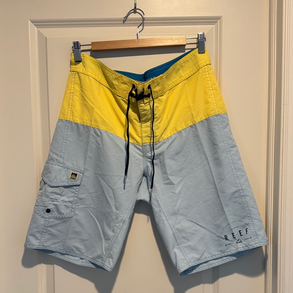 Reef Men's Two-Tone Swim Board Shorts